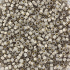 Miyuki delica Perlen 11/0 - Silverlined opal light taupe DB-1456